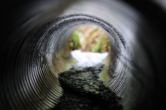 High velocity sewer pipe cleaning